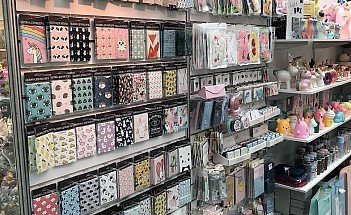 6163B474-4A86-487B-9575-E918E3240E75