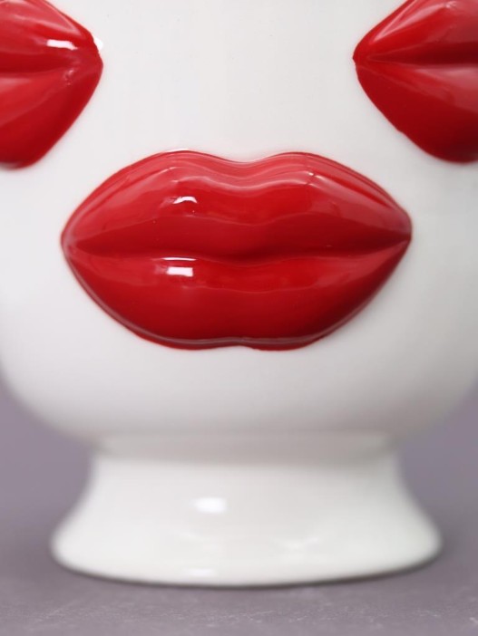 Дозатор для жидкого мыла iLikeGift "Чувственные губы", 400мл 