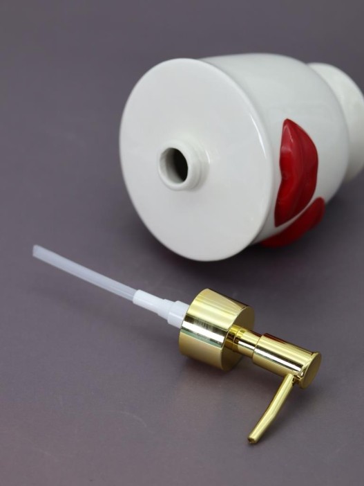 Дозатор для жидкого мыла iLikeGift "Чувственные губы", 400мл 