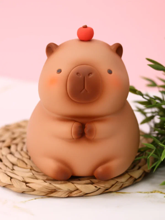 Копилка &quot;Capybara with apple&quot;, 15 см 