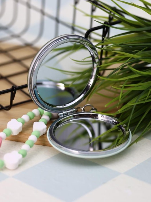 Зеркало-шейкер раскладное с шнурком &quot;Terenity&quot;, салатовое (7*7 см) 