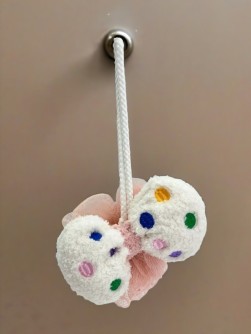 Мочалка - игрушка для душа "Bow candy"