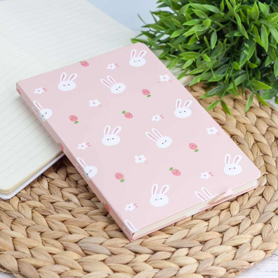 Блокнот (A5) "Much hare and flowers", pink (14.5*21)