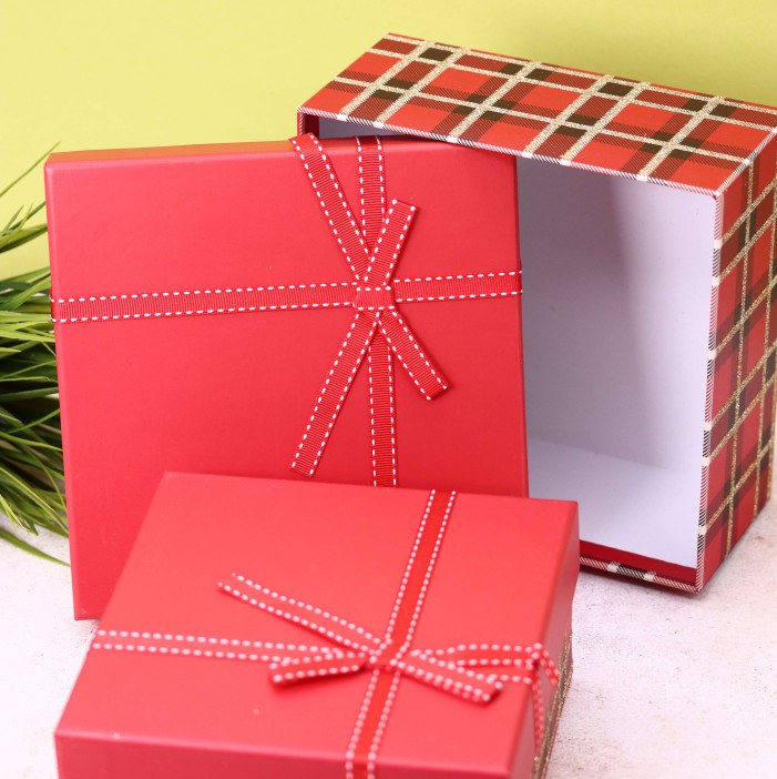 Подарочная коробка «Black and red cell», 14*14*6.5 