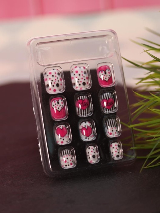 Накладные ногти GIRLY "Сердца", 12 шт., складными клеевыми пластинами 