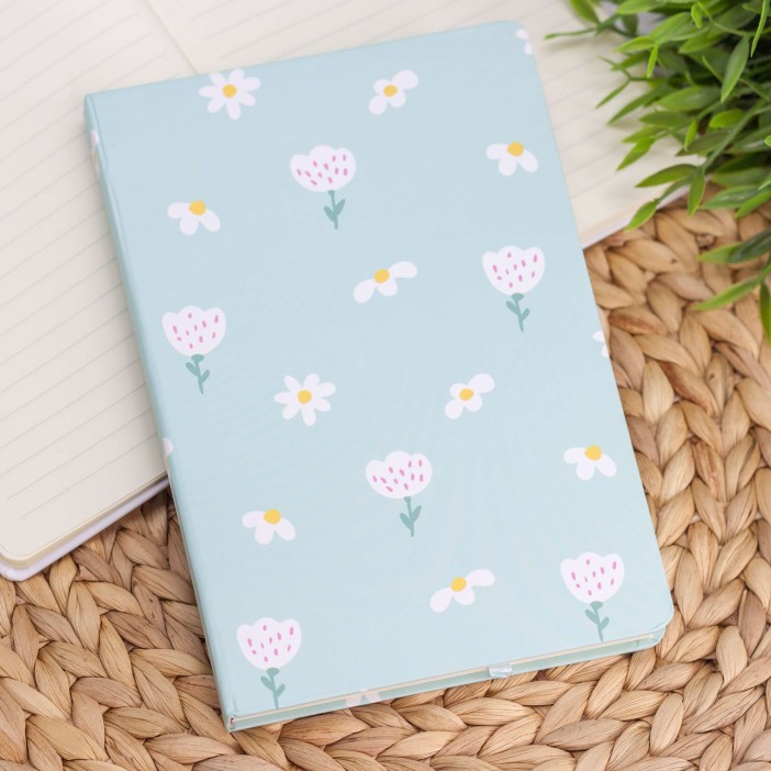 Блокнот (A5) &quot;Field flowers&quot;, blue (14.5*21) 