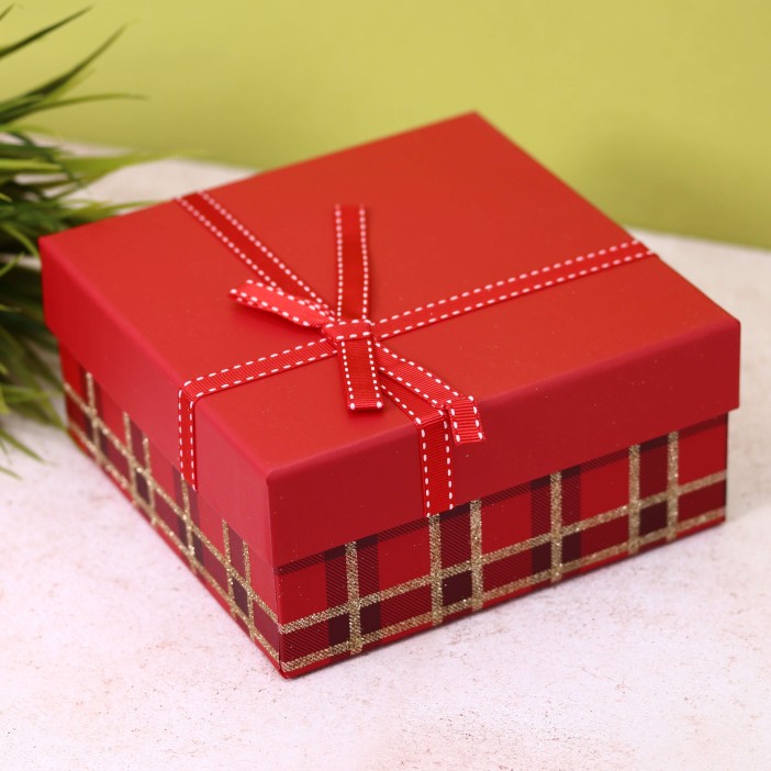 Подарочная коробка «Black and red cell», 16*16*7.5 