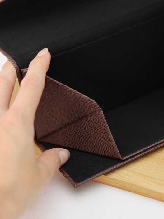 Чехол для очков GIRLY &quot;Prism Case&quot;, dark brown 