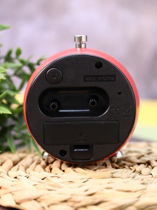 Часы-будильник «Clock Radio», red 