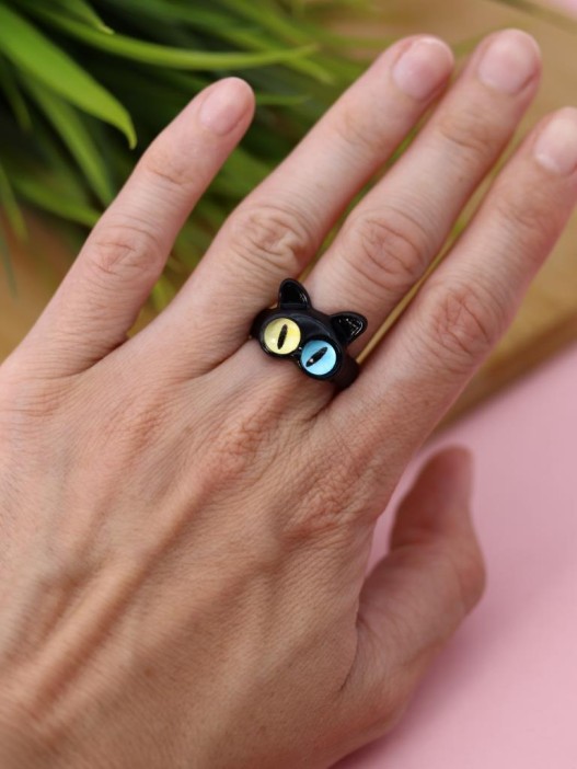 Кольцо акриловое GIRLY "Черный кот", черное (d=1,7 см) 