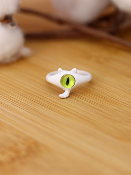 Кольцо акриловое GIRLY &quot;Green eye&quot;, white (d=1,7 см) 