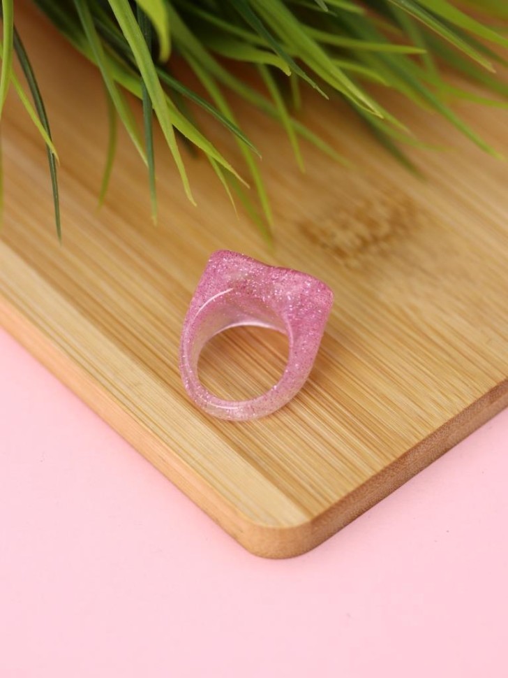 Кольцо акриловое GIRLY "Розовое сердце", розовое (d=1,7 см)