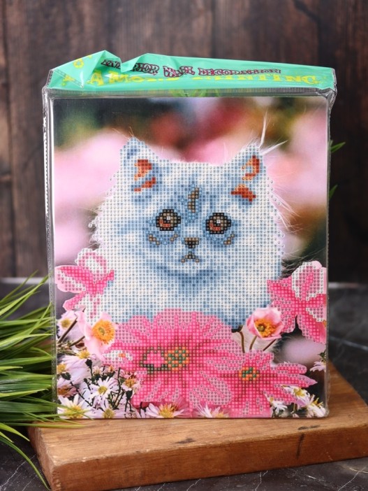Алмазная мозаика "Кошка", частичная выкладка, пластиковая подставка, 21*25 см 