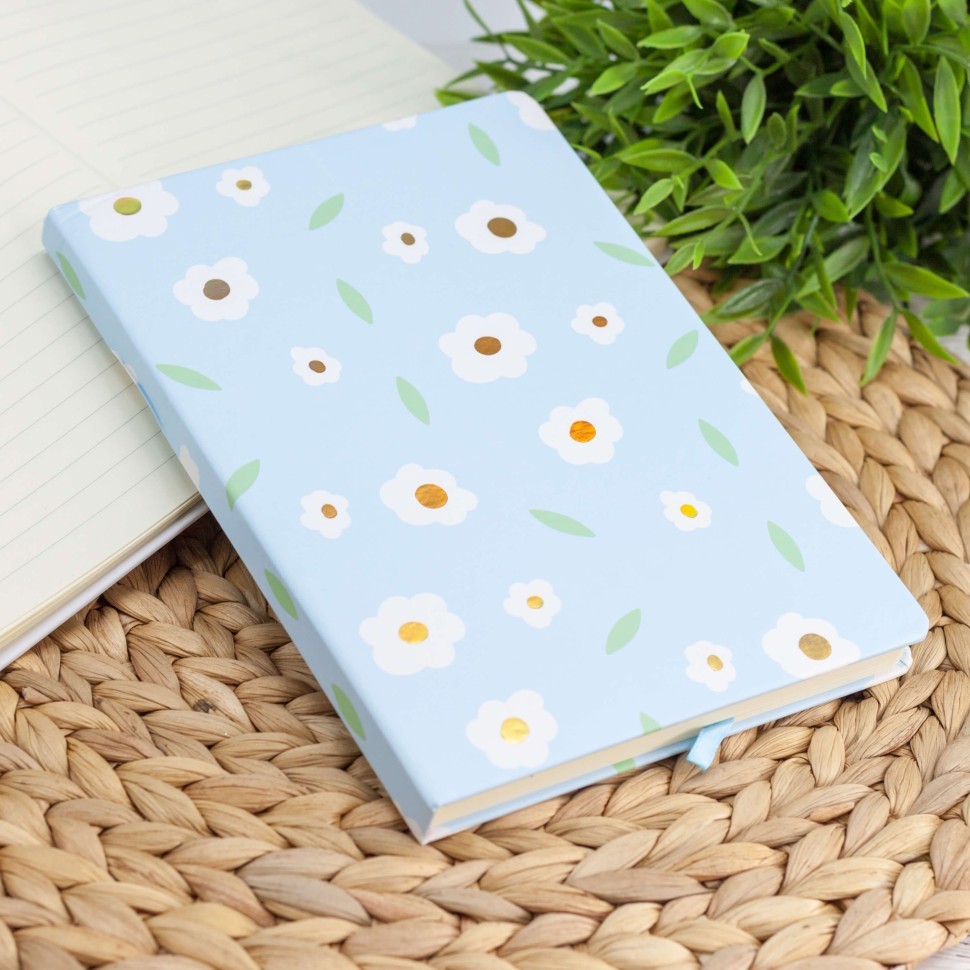 Блокнот (A5) "Flowers and leaves", light blue (14.5*21)