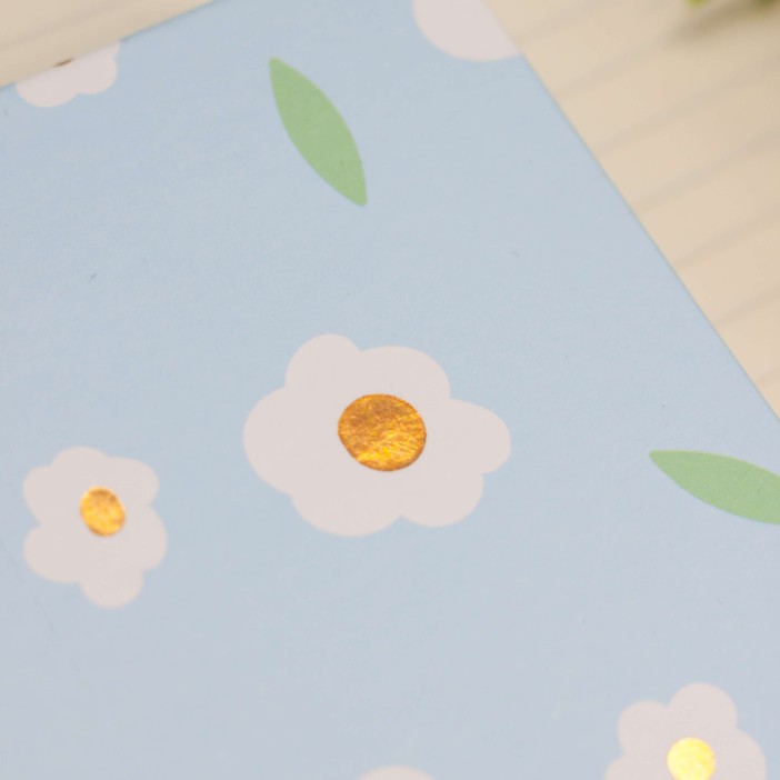 Блокнот (A5) "Flowers and leaves", light blue (14.5*21) 