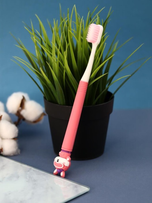 Зубная щётка для взрослых iLikeGift "Боевой зайчик", розовая (21 см) 