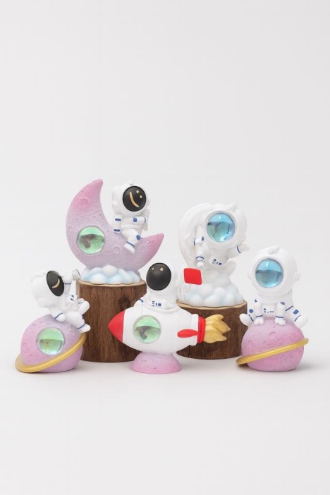 Ночник в сюрприз-упаковке «Cosmo», mix (10 см), шоубокс 4 шт. 