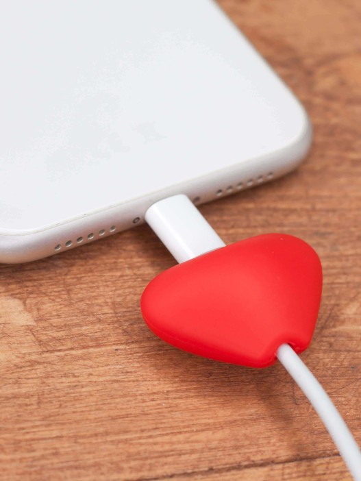 Защитная насадка для провода iLikeGift "Heart" 