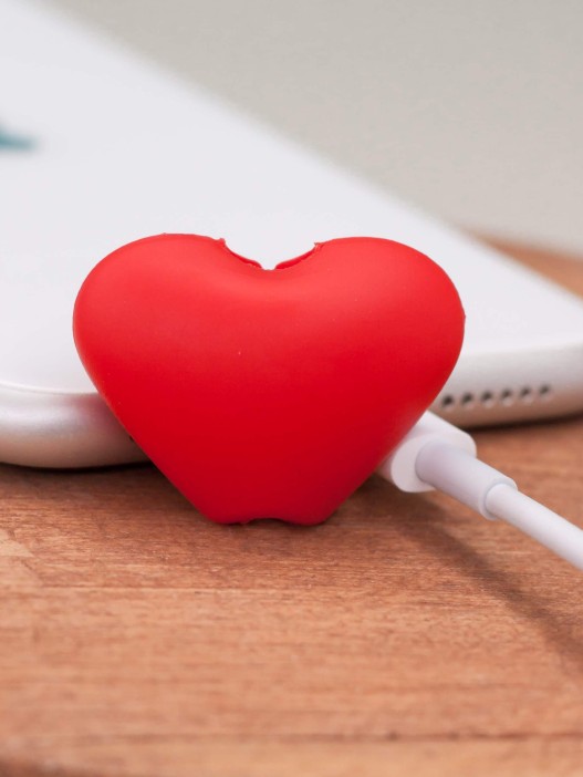 Защитная насадка для провода iLikeGift "Heart" 