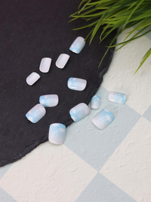 Накладные ногти GIRLY «Sea ​​wave», 12 шт., с клеевыми пластинами 