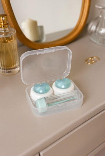 Контейнер для линз "Glass heart", green