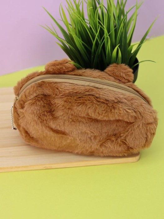 Пенал плюшевый &quot;The capybara is sleeping&quot;, brown (18*9 см) 