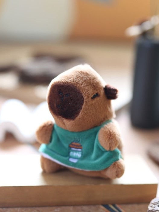 Плюшевый брелок "Capybara gourmet" 