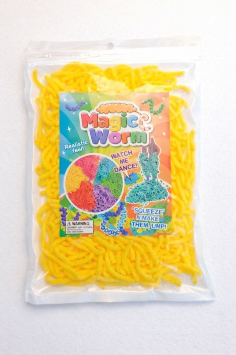 Мялка-антисресс "Magic worm", жёлтый (40 г) 