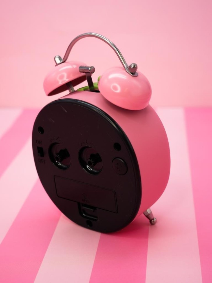 Часы-будильник «Strawberry», pink