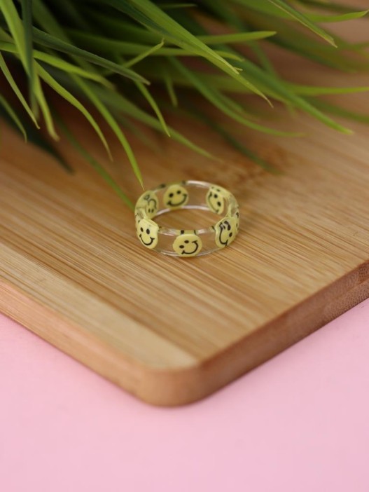 Кольцо акриловое GIRLY "Желтая улыбка", прозрачное (d=1,7 см) 