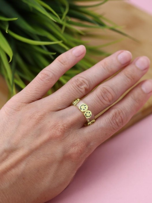 Кольцо акриловое GIRLY "Желтая улыбка", прозрачное (d=1,7 см) 