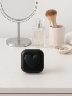 Контейнер для линз «Heart paint», black
