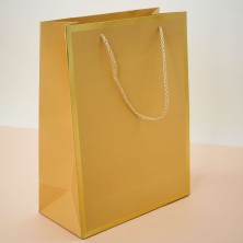 Пакет подарочный (M) «Classic line», gold (33*25*12)