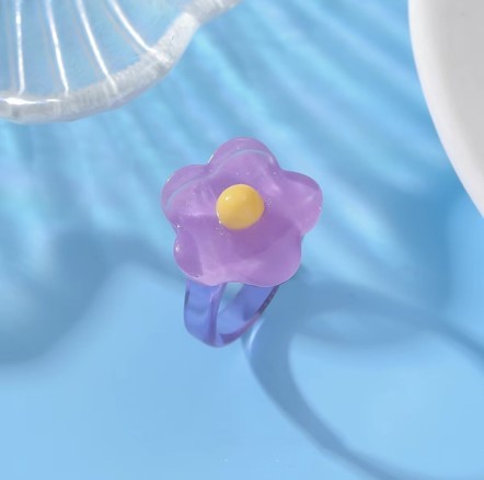 Кольцо акриловое GIRLY "Фиолетовый цветок", фиолетовое (d=1,7 см) 