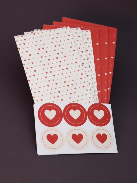 Набор подарочных пакетов+наклейки (6 шт.) &quot;Love&quot;, 18*9*5.5 