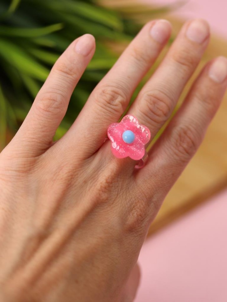 Кольцо акриловое GIRLY "Розовый цветок", розовое (d=1,7 см)