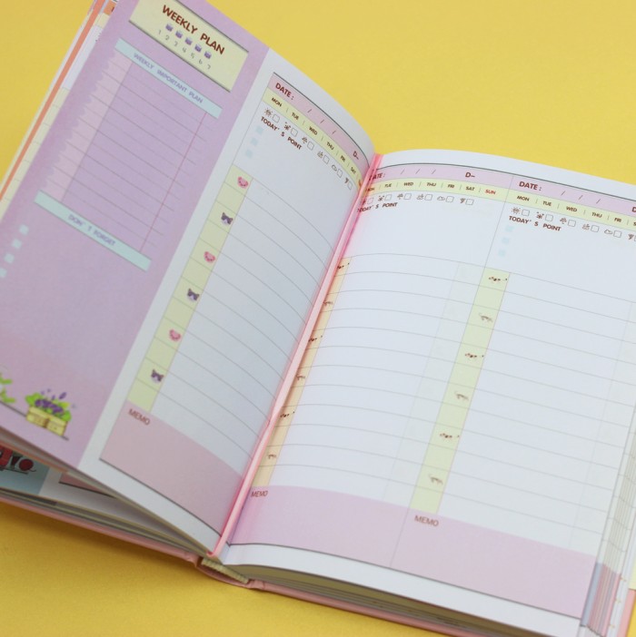 ПЛАННЕР "DAYLY PLANNER 365" иллюстрированный + стикеры (зелёный) 