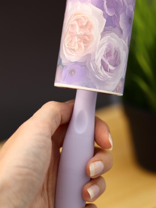 Ролик для чистки одежды &quot;Purple flowers&quot;, 10 см*60 листов 
