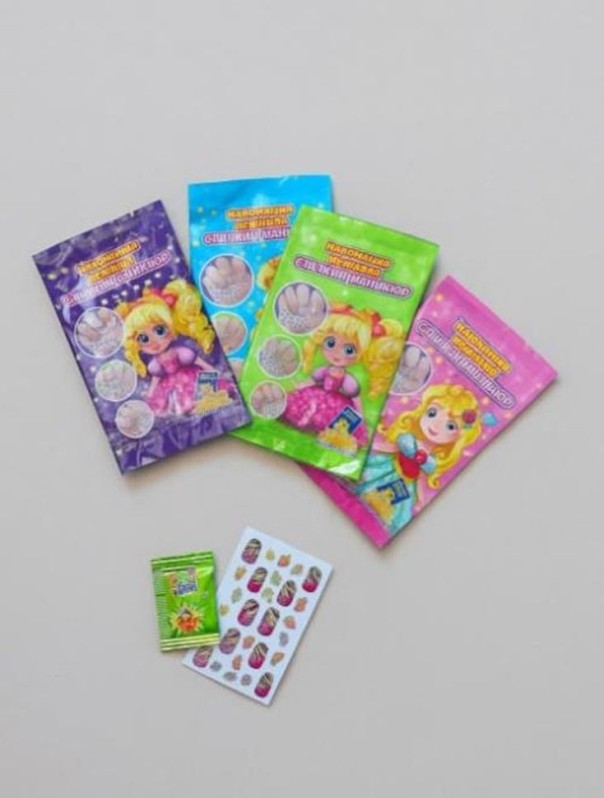 Карамель взрывная &quot;Сладкий Маникюр&quot; с наклейками (шоубокс - 48 шт.) ср.г. до 01.02.26 