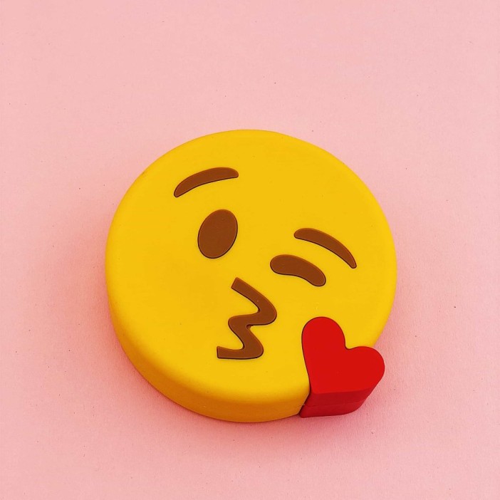 Портативное зарядное устройство Power Bank "Kiss" 