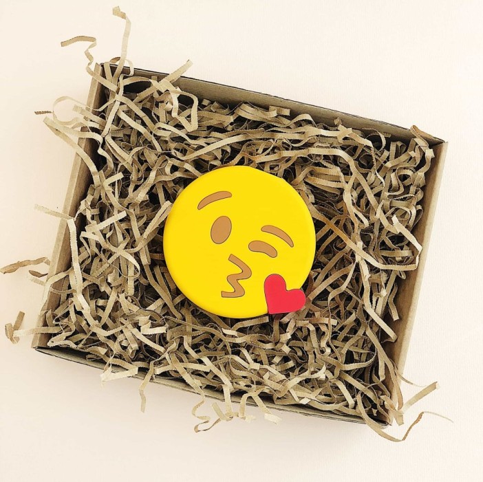 Портативное зарядное устройство Power Bank "Kiss" 