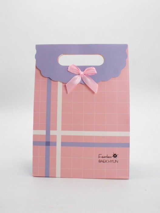 Пакет подарочный (M) &quot;Simple plaid&quot;, red (19x 9 x 27) 