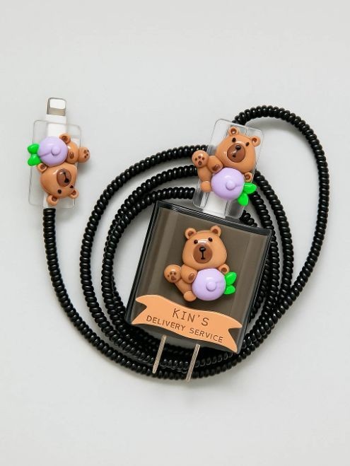 Защитный набор для зарядного устройства iLikeGift «Capybarberry», black (5 предметов) 