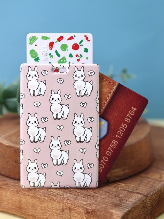 Держатель для карт Аниме «Many lama» (6,5 х 10,4 см) 