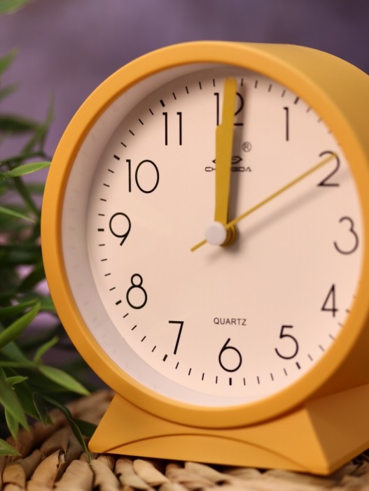 Часы-будильник «Morning mood», yellow (11,2х10,5 см) 