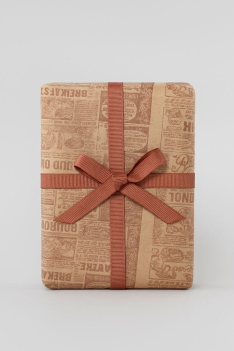 Крафт бумага &quot;Винтажная газета&quot; коричневая на коричневом фоне 70см/60гр/60мкр/10м 