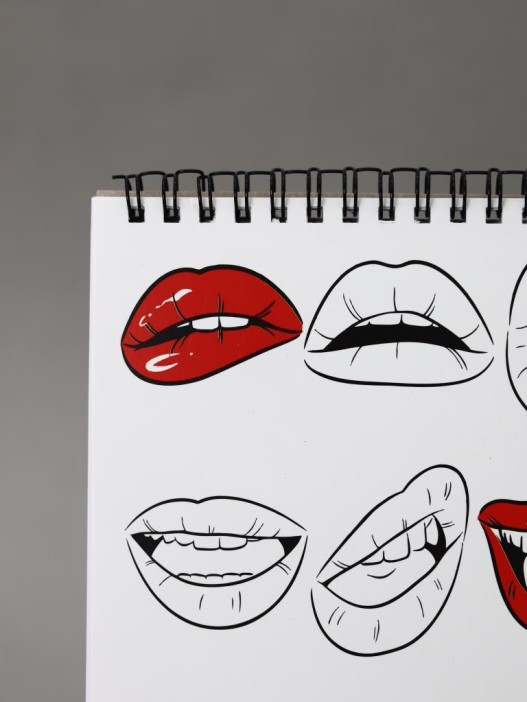 Скетчбук &quot;Lips&quot; 14х20 см,  плотность 100 гр 