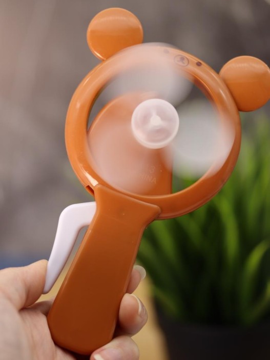 Портативный механический ручной вентилятор «Mini beer» (14,5х7,5х4 см), mix 