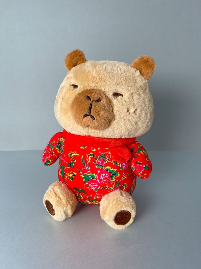 Мягкая игрушка (3+) "Капибара", красная, 21 см