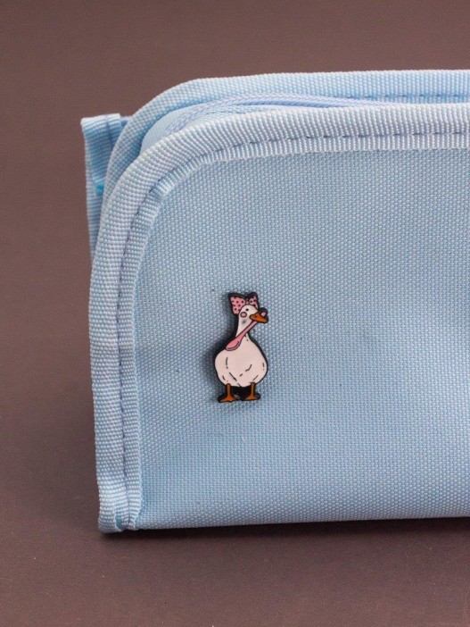 Значок металлический iLikeGift &quot;Goose in a bow&quot; 